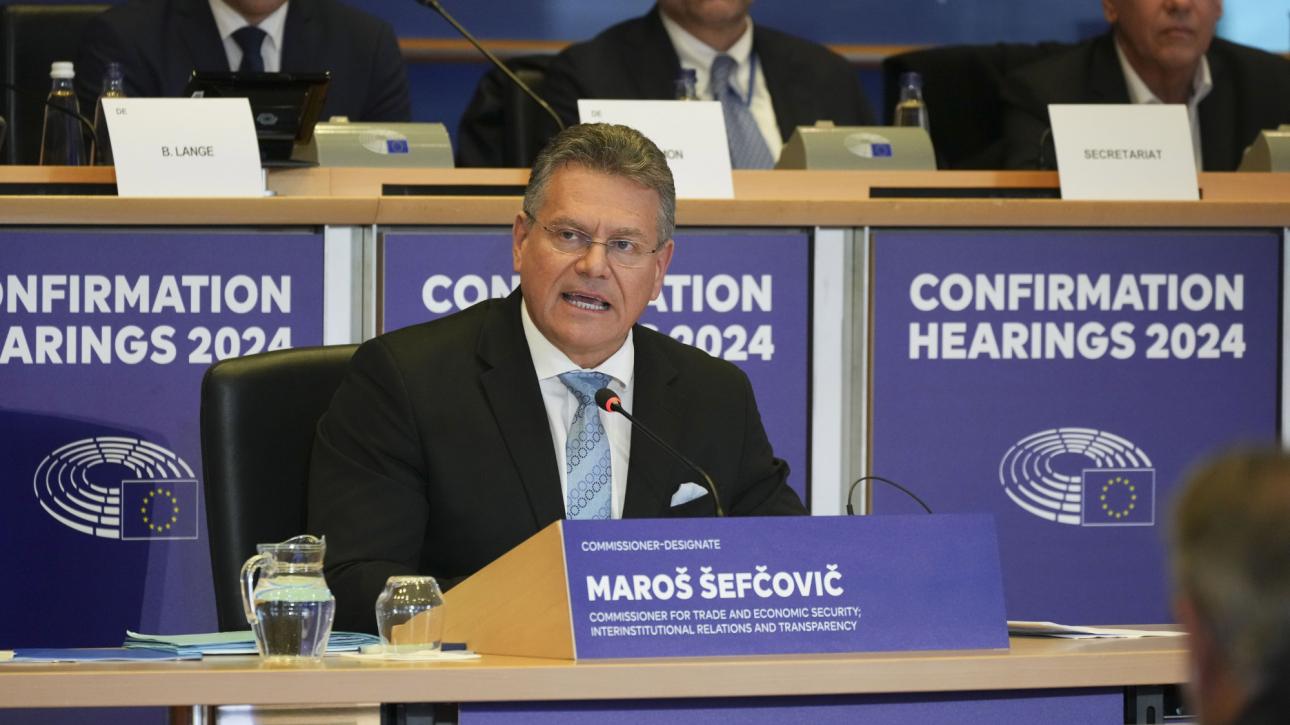 «Ειδικό δίαυλο επικοινωνίας» με την Κίνα φτιάχνει η ΕΕ για ομαλή ροή των σπάνιων γαιών