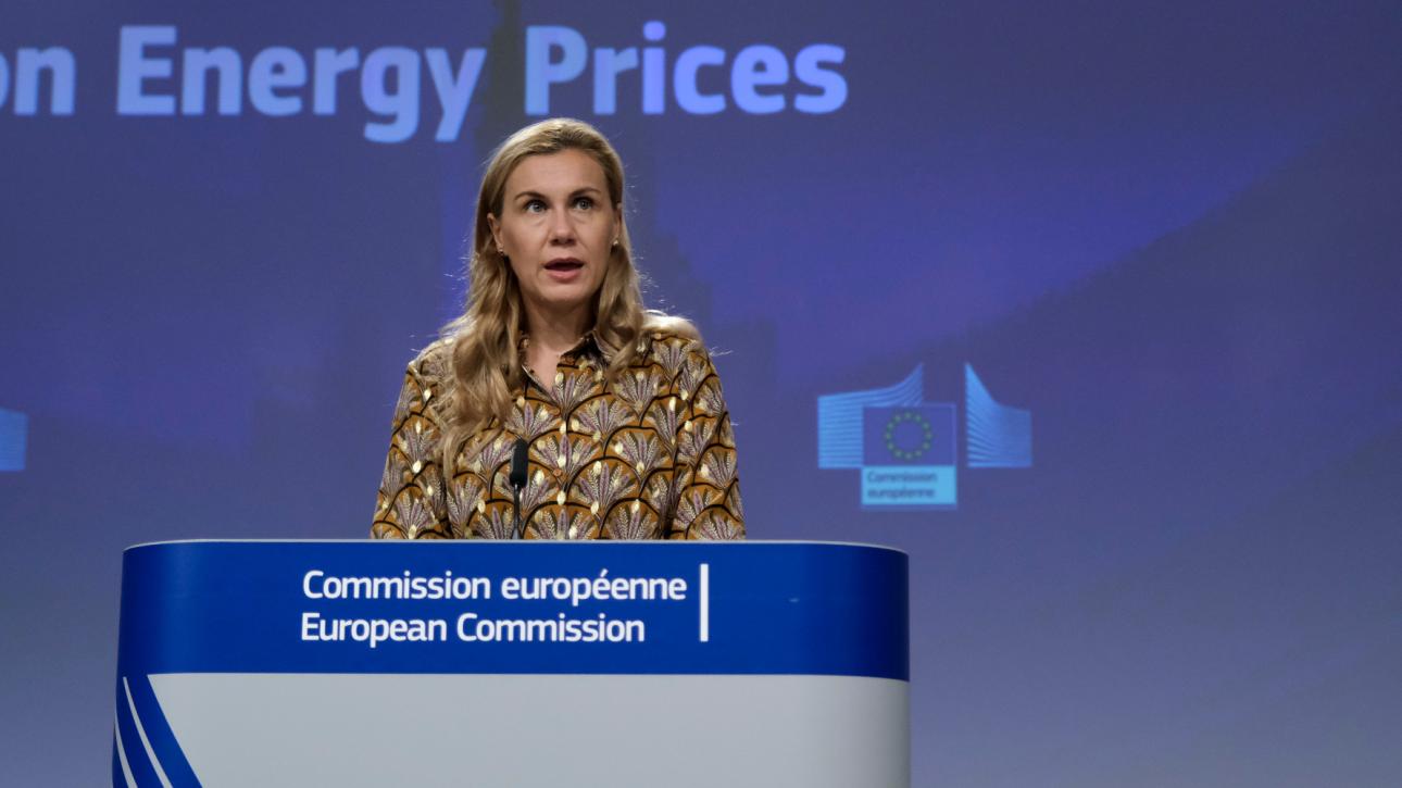 ΕΕ: Σχεδιάζει μεταρρυθμίσεις για την προστασία των καταναλωτών από τις διακυμάνσεις στην ηλεκτρική ενέργεια