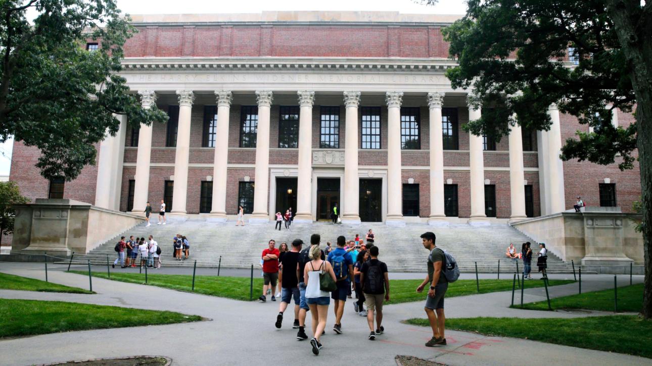 Τα βρετανικά πανεπιστήμια ξαναμπαίνουν στο Erasmus -«Ένα μεγάλο βήμα προς τα εμπρός» λένε οι Βρυξέλλες