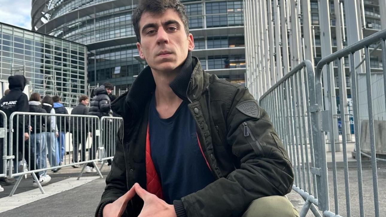 Ο Φειδίας Παναγιώτου επιχείρησε να εξηγήσει γιατί πήγε στην Ρωσία και... το έκανε χειρότερο  