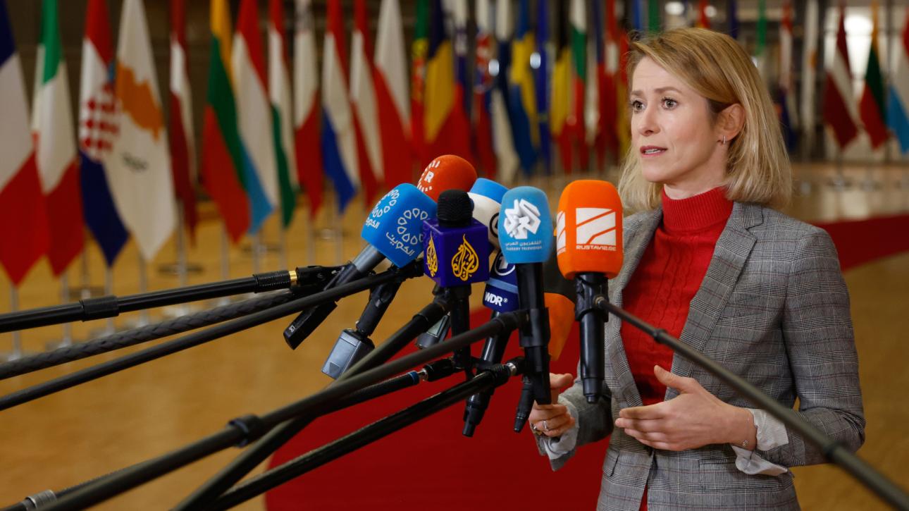 Η Κάλας θέλει να «φρενάρει» τον Μακρόν: Ας δούμε τι θέλουμε από τον Πούτιν πριν κανονίσουμε συνάντηση