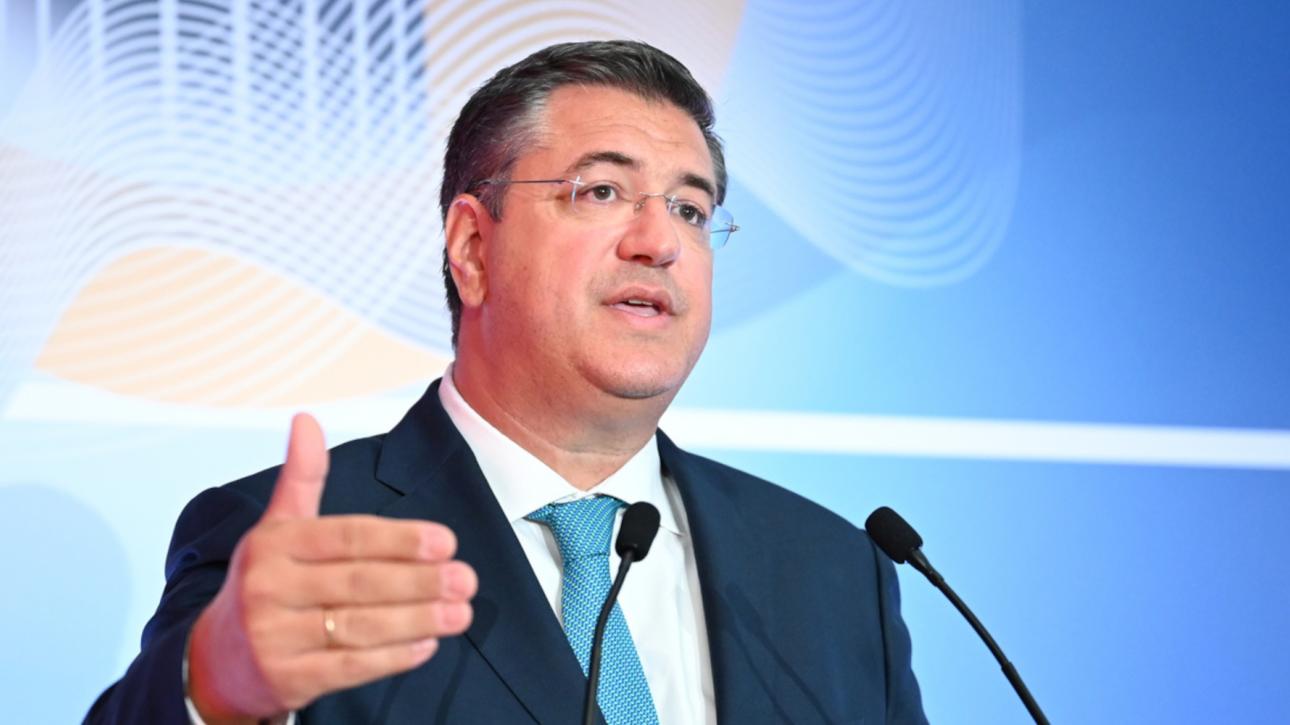 Τζιτζικώστας από Συνέδριο Economist: Μεταφορές, υποδομές και τουρισμός οι κινητήριες δυνάμεις της ανάπτυξης
